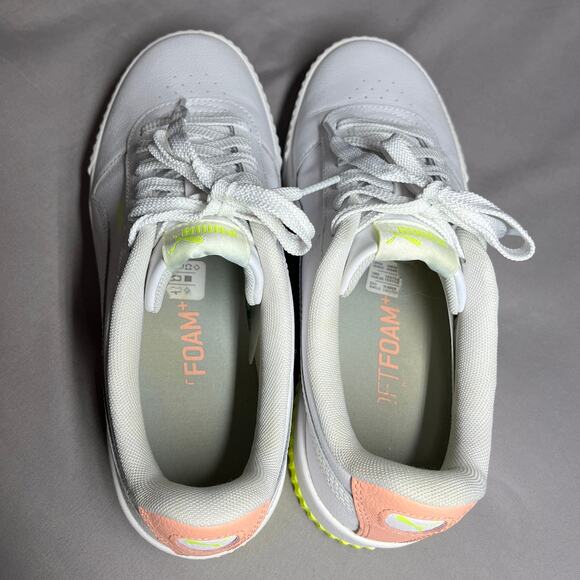 PUMA Carina Sneaker Womens Sz 10 Retro Style Old School Classic Clean Look EUC - Picture 7 of 15